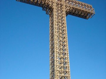 Structural solution for the Millennium Cross on Krstovar-Vodno location, Skopje (2001)